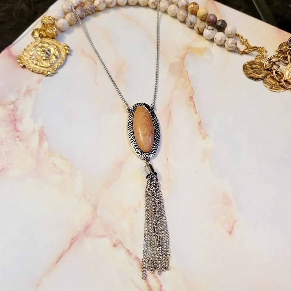 WOOD & SILVER BOHO PENDANT TASSEL NECKLACE